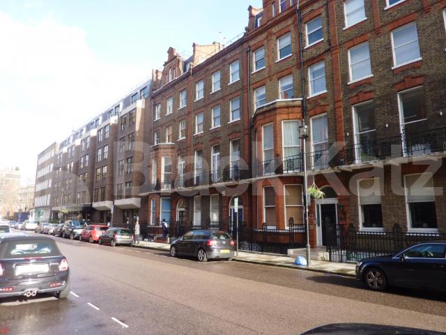 			NEW INSTRUCTION & NEAR REGENTS PARK!, 1 Bedroom, 1 bath, 1 reception Flat			 Nottingham Place, BAKER STREET 
